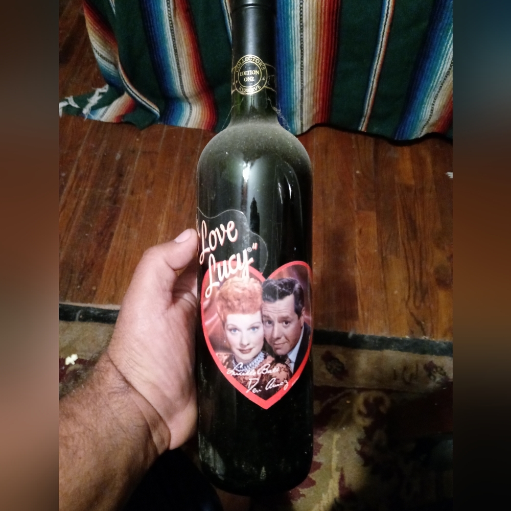 i love Lucy wine bottle